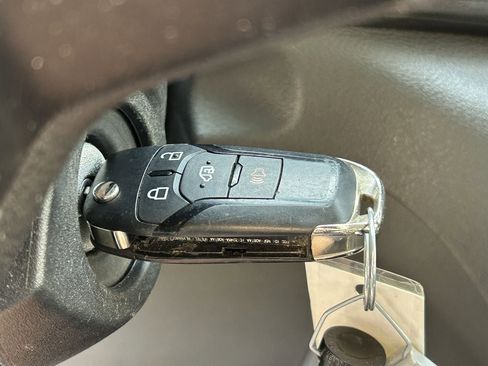 Used 2023 Ford Transit 350 XLT image 10