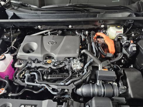New 2025 Toyota RAV4 XLE image 9