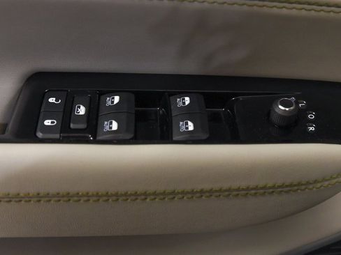 Used 2022 Jeep Wagoneer Series I w/ Premium Group I image 16