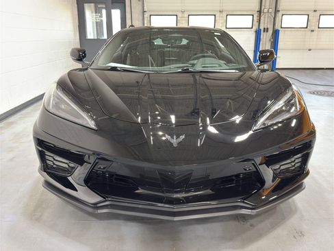 Used 2024 Chevrolet Corvette Stingray Premium Cpe w/ Z51 Performance Package RWD image 8