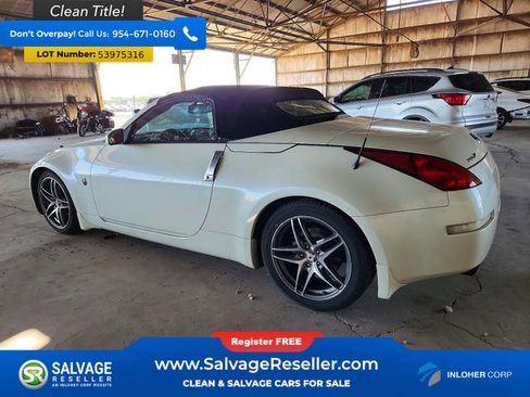 Used 2005 Nissan 350Z Touring RWD image 3