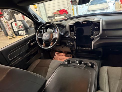 Certified 2024 RAM 2500 Big Horn w/ Night Edition AWD/4WD image 19