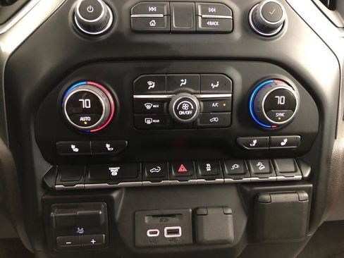 Used 2022 Chevrolet Silverado 3500 LT w/ Convenience Package AWD/4WD image 20