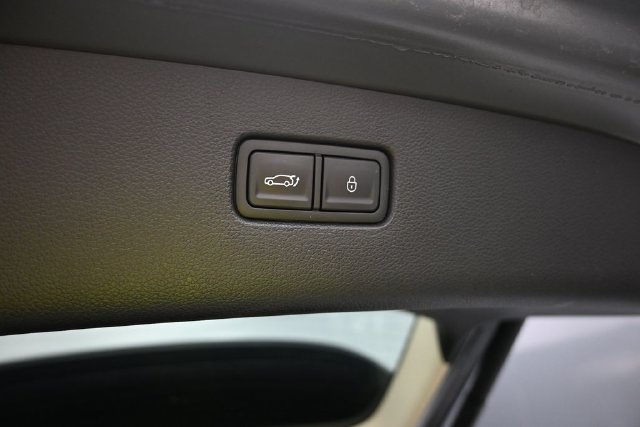 Used 2025 Genesis GV80 2.5T Standard AWD/4WD image 37