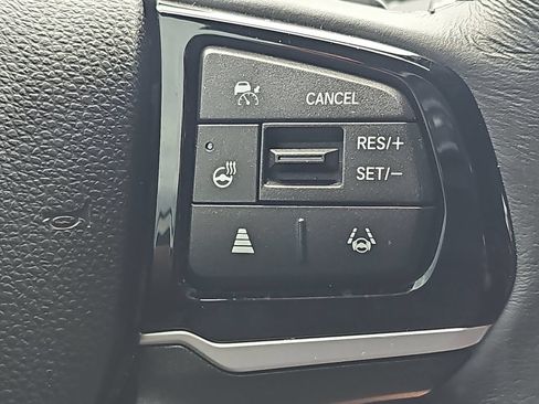 Used 2025 Honda Odyssey Elite image 24