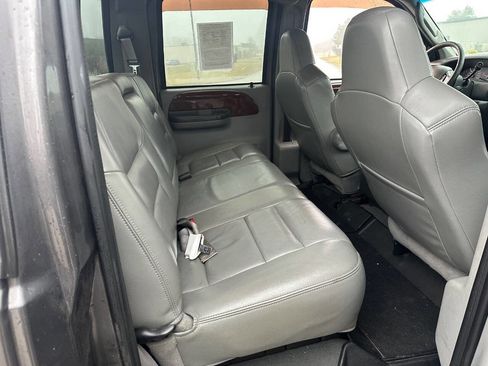 Used 2003 Ford F350 Lariat image 10