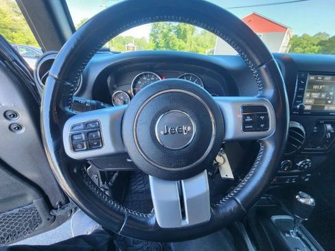Used 2018 Jeep Wrangler Unlimited Sport AWD/4WD image 18