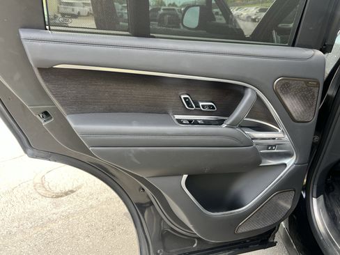 Used 2024 Land Rover Range Rover Autobiography image 24