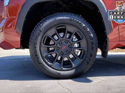 Used 2025 Toyota Tundra Limited w/ TRD Off-Road Package AWD/4WD image 9