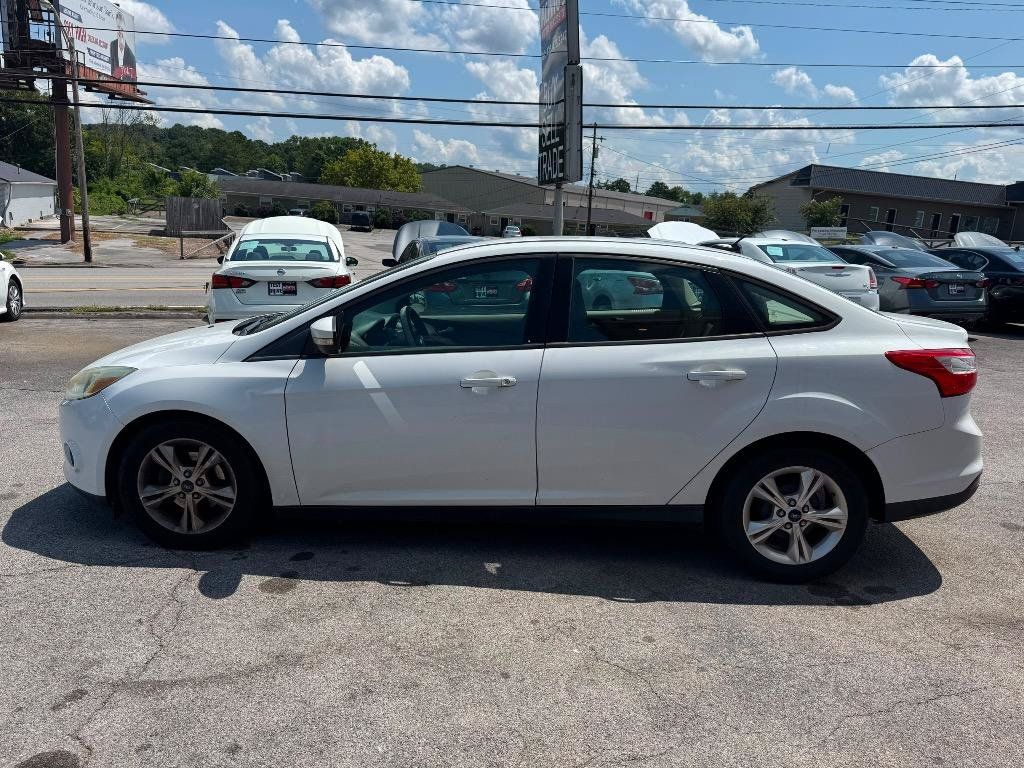 Used 2013 Ford Focus SE FWD image 4