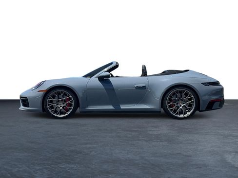 Used 2024 Porsche 911 Carrera S RWD image 4