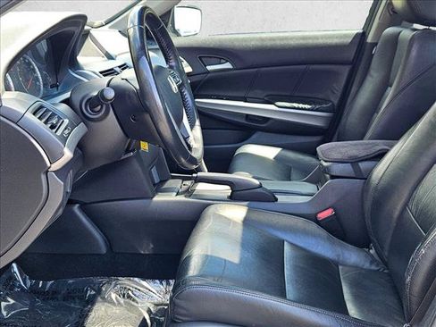 Used 2010 Honda Accord EX-L image 17