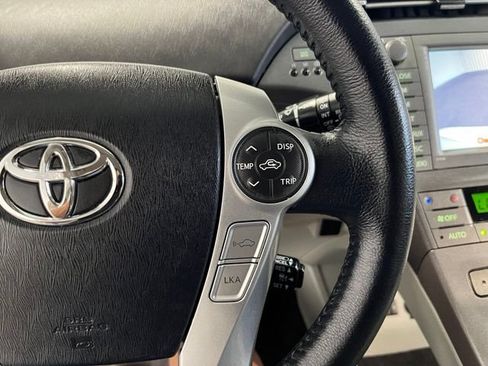 Used 2015 Toyota Prius Five w/ Advanced Technology Package FWD image 27