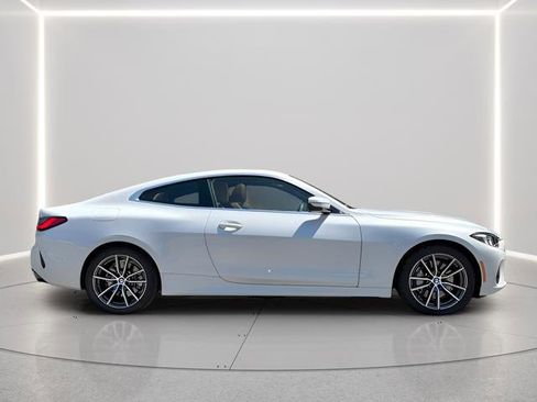 Used 2025 BMW 430i xDrive Coupe w/ Premium Package AWD/4WD image 4