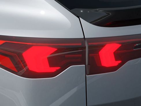 New 2026 BMW X2 M35i w/ Technology Package AWD/4WD image 8