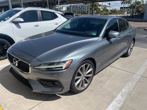 Used 2019 Volvo S60 T5 Momentum w/ Multimedia Package image 1