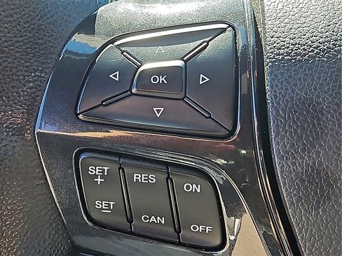 Used 2018 Ford Explorer XLT w/ Equipment Group 201A image 24