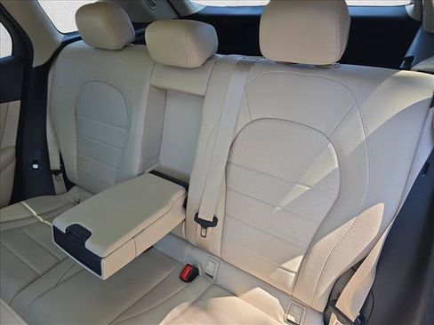 Used 2016 Mercedes-Benz GLC 300 4MATIC image 14
