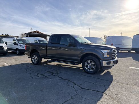 Used 2015 Ford F150 XLT w/ Equipment Group 302A Luxury image 3