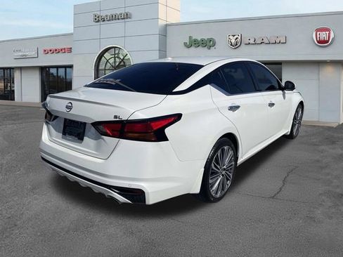 Used 2025 Nissan Altima 2.5 SL FWD image 3