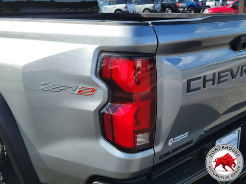 Used 2024 Chevrolet Colorado ZR2 w/ Technology Package AWD/4WD image 13