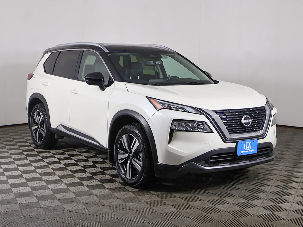 Used 2023 Nissan Rogue SL AWD/4WD image 2