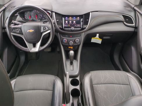 Used 2022 Chevrolet Trax LT w/ Driver Confidence Package image 16