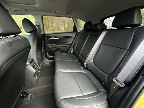 Used 2024 Kia Seltos SX w/ SX Sunroof Package image 25