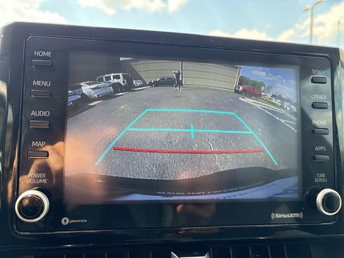 Used 2022 Toyota Corolla LE image 20