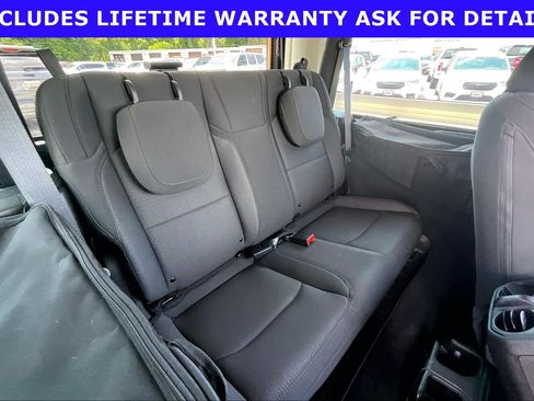Used 2023 Jeep Wrangler Sport AWD/4WD image 23