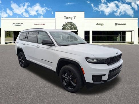 New 2024 Jeep Grand Cherokee L Laredo image 2