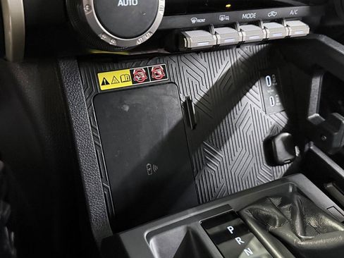 Used 2024 Toyota Tacoma TRD Sport image 34