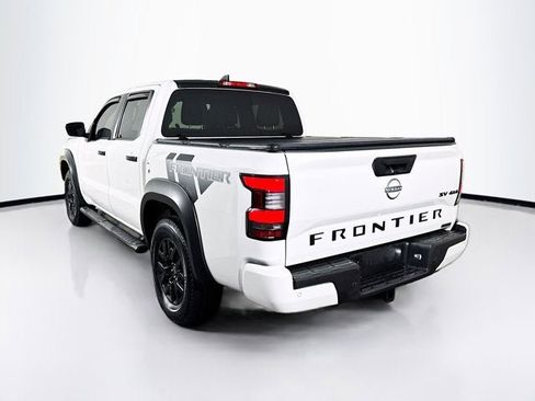 Used 2023 Nissan Frontier SV w/ Midnight Edition Package image 7