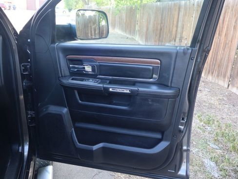 Used 2014 RAM 3500 Laramie AWD/4WD image 26