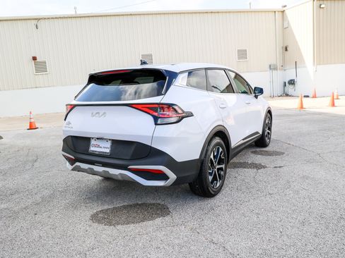 Used 2025 Kia Sportage EX FWD image 7