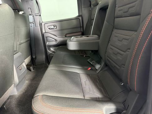 Used 2025 Nissan Frontier PRO-4X AWD/4WD image 25