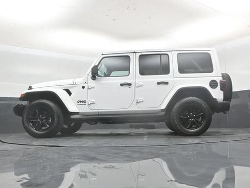 Used 2022 Jeep Wrangler Unlimited Sahara AWD/4WD image 52