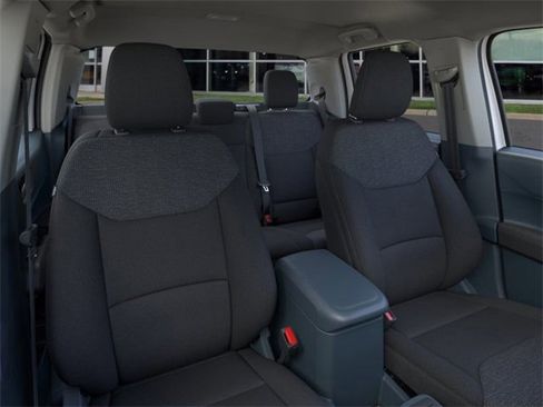 New 2025 Ford Maverick XL image 10