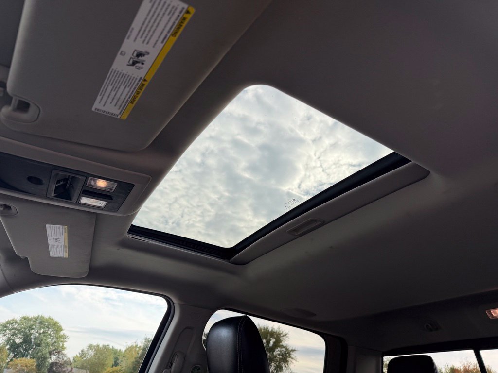 Used 2016 RAM 1500 Laramie AWD/4WD image 14