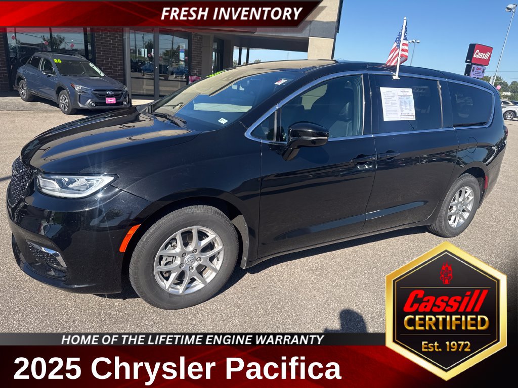 Used 2025 Chrysler Pacifica Select FWD 360° Tour