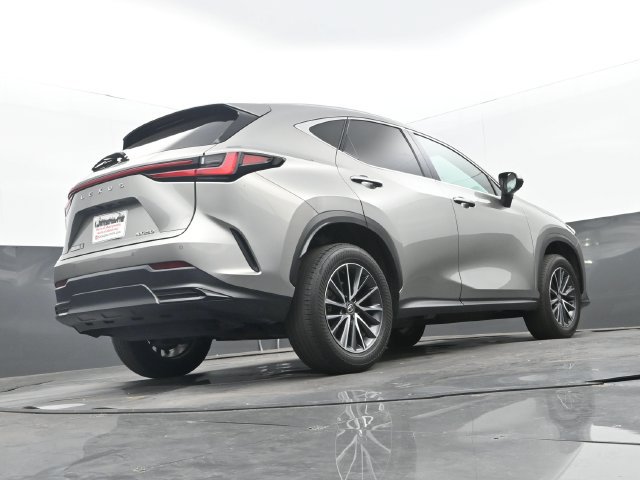 Used 2025 Lexus NX 250 FWD w/ Accessory Package (Z1) image 11