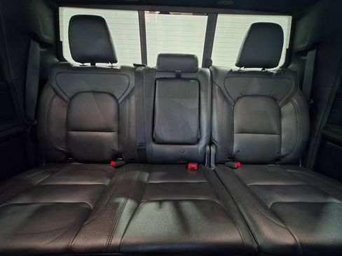 Used 2022 RAM 1500 Big Horn AWD/4WD image 15