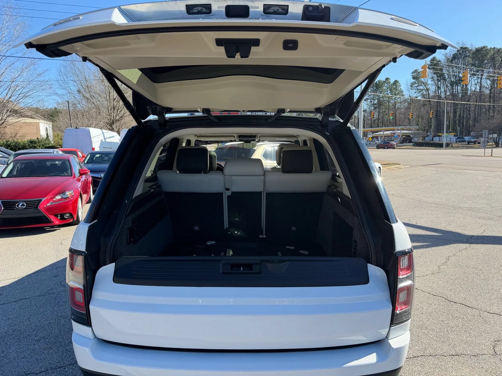 Used 2019 Land Rover Range Rover HSE AWD/4WD image 31