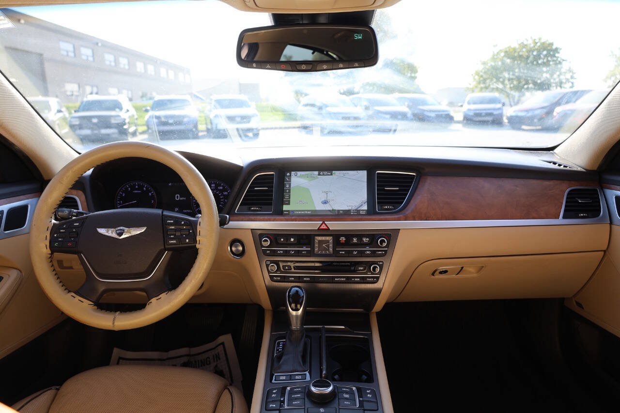 Used 2015 Hyundai Genesis 5.0 w/ Option Group 05 RWD image 14