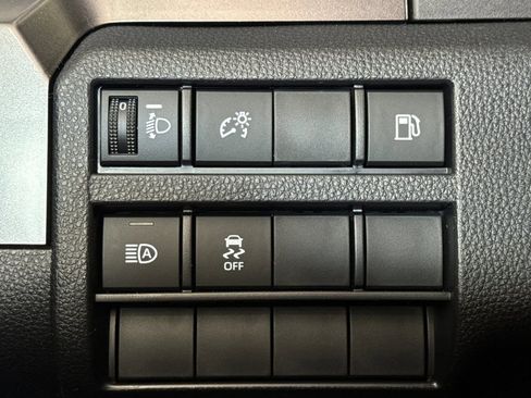 New 2026 Toyota 4Runner SR5 AWD/4WD image 30