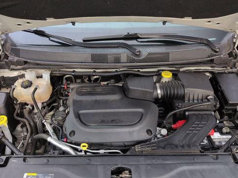 Used 2020 Chrysler Pacifica Touring-L Plus w/ Advanced Safetytec Group image 15