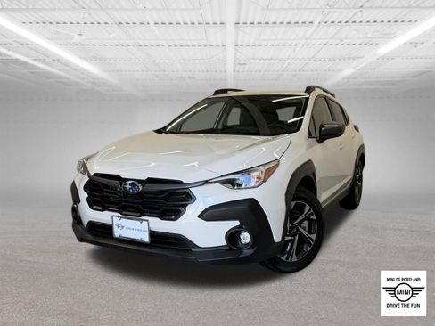 Used 2024 Subaru Crosstrek 2.0i Premium w/ Crosstrek Mirror Package AWD/4WD image 1