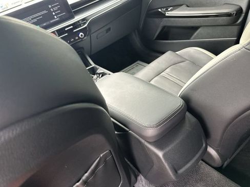 Used 2025 Kia K5 GT-Line AWD/4WD image 24