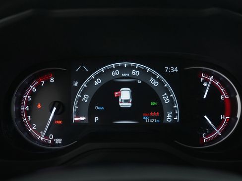 Used 2025 Toyota RAV4 LE image 20