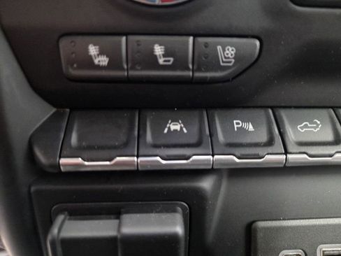 Used 2022 GMC Sierra 1500 SLT w/ SLT Premium Plus Package image 5